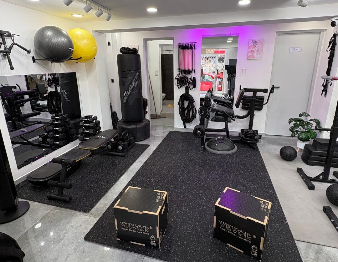 Entrenamiento para mujeres en La Habana, Cuba